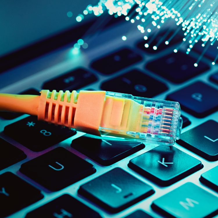 installing fiber optic cable in home